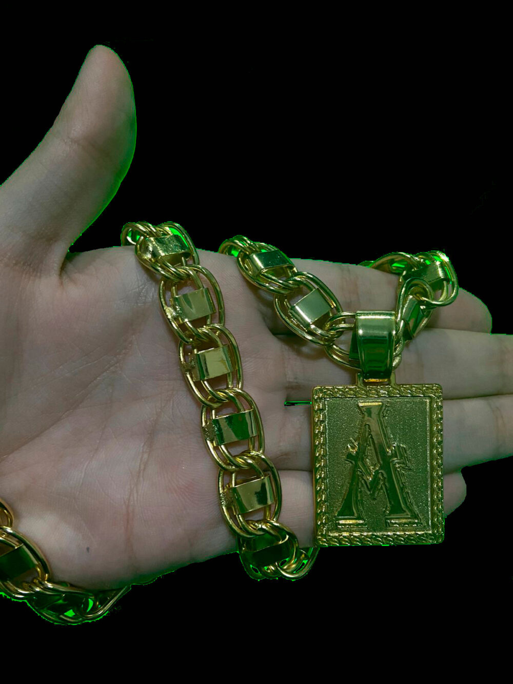 Cordão 15Mm Dubai + Pingente Letra - Banhado A Ouro 18K - Imagem 3