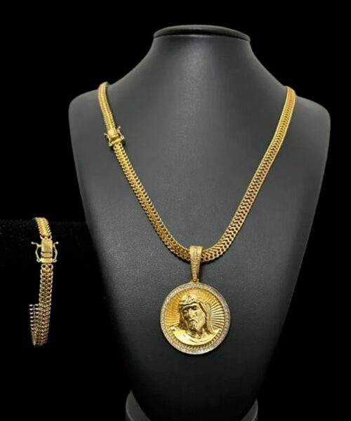 Cordão 8mm Lacraia + Pulseira + Pingente Jesus - Banhado a ouro 18k