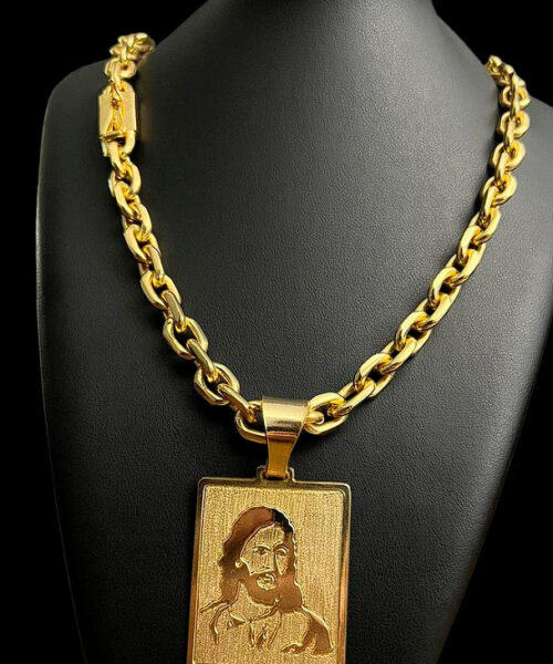 Cordão Cadeado 12 mm + Pingente Placa Jesus Cristo - Banhado a ouro 18k