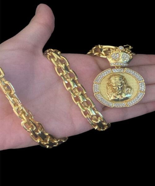 Cordão Cadeado Duplo 13mm + Pingente Jesus - Banhado A Ouro