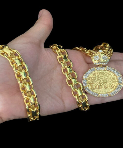Cordão Cadeado Duplo 13mm + Pingente Nunca Foi Sorte Sempre foi Deus - Banhado a ouro