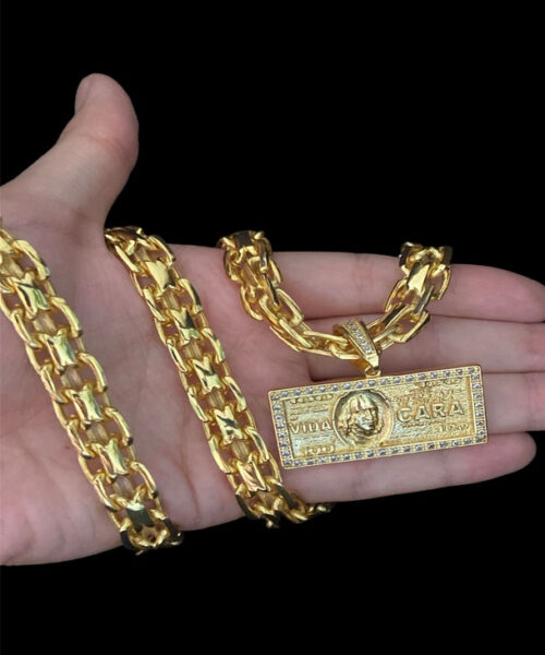 Cordão Cadeado Duplo 13mm + Pingente Vida Cara - Banhado A Ouro