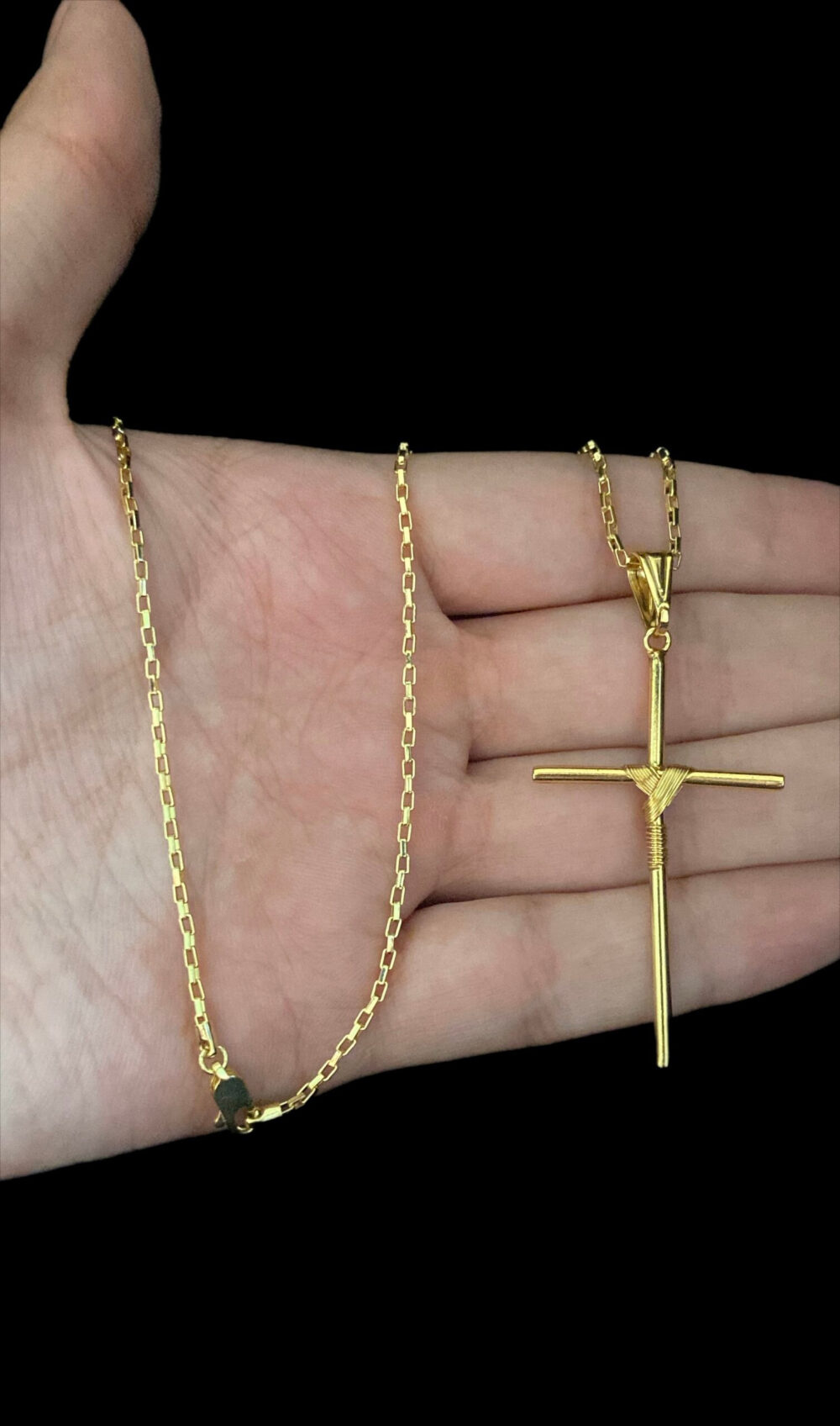 Cordão Tijolinho 1Mm + Pingente Cruz Fio - Banhado A Ouro