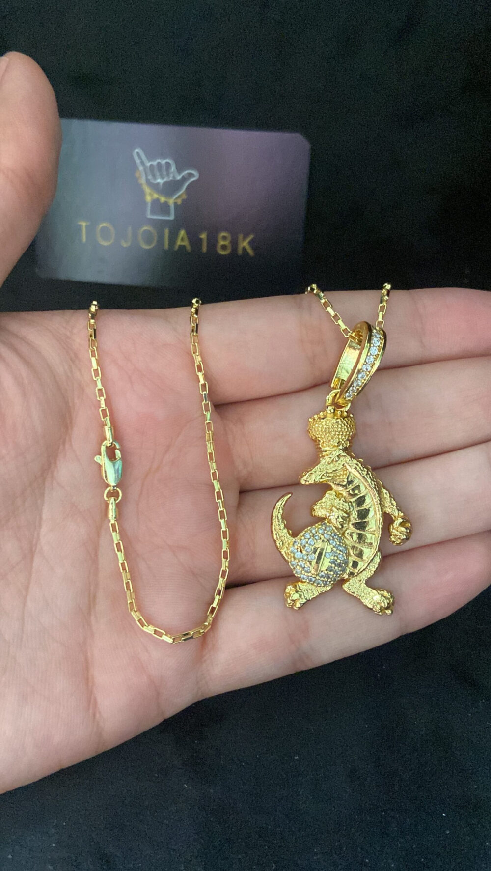 Cordão Tijolinho 1Mm + Pingente Jacaré Rei - Banhado A Ouro - Imagem 3