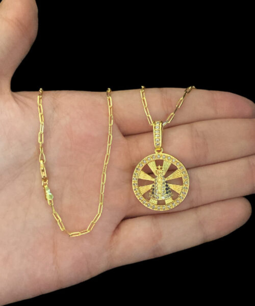 Cordão Cadeado  Alongado 1mm + Pingente Nossa Senhora - Banhado A Ouro