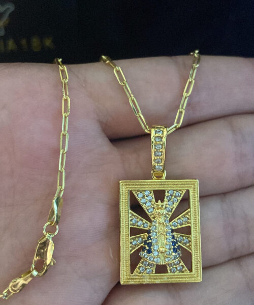 Cordão Cad Alongado 1mm + Pingente Nossa Sra Banhado A Ouro