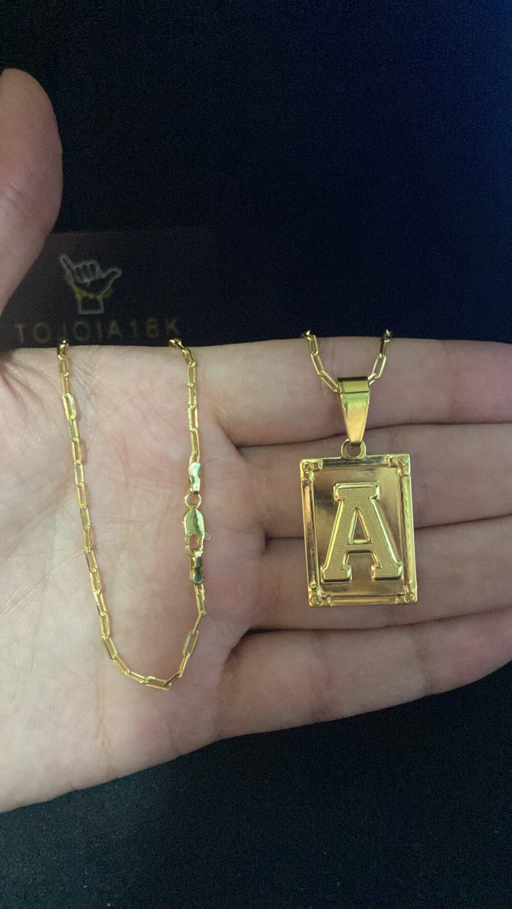 Cordão Cadeado Alongado 1Mm + Pingente Letra - Banhado A Ouro - Imagem 2