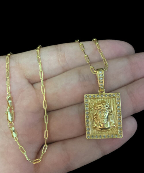 Cordão Cadeado Alongado 1mm + Pingente Jesus - Banhado A Ouro