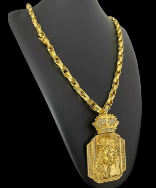 Cordão Trançado 8mm + Pingente Jesus - Banhado a Ouro 18k