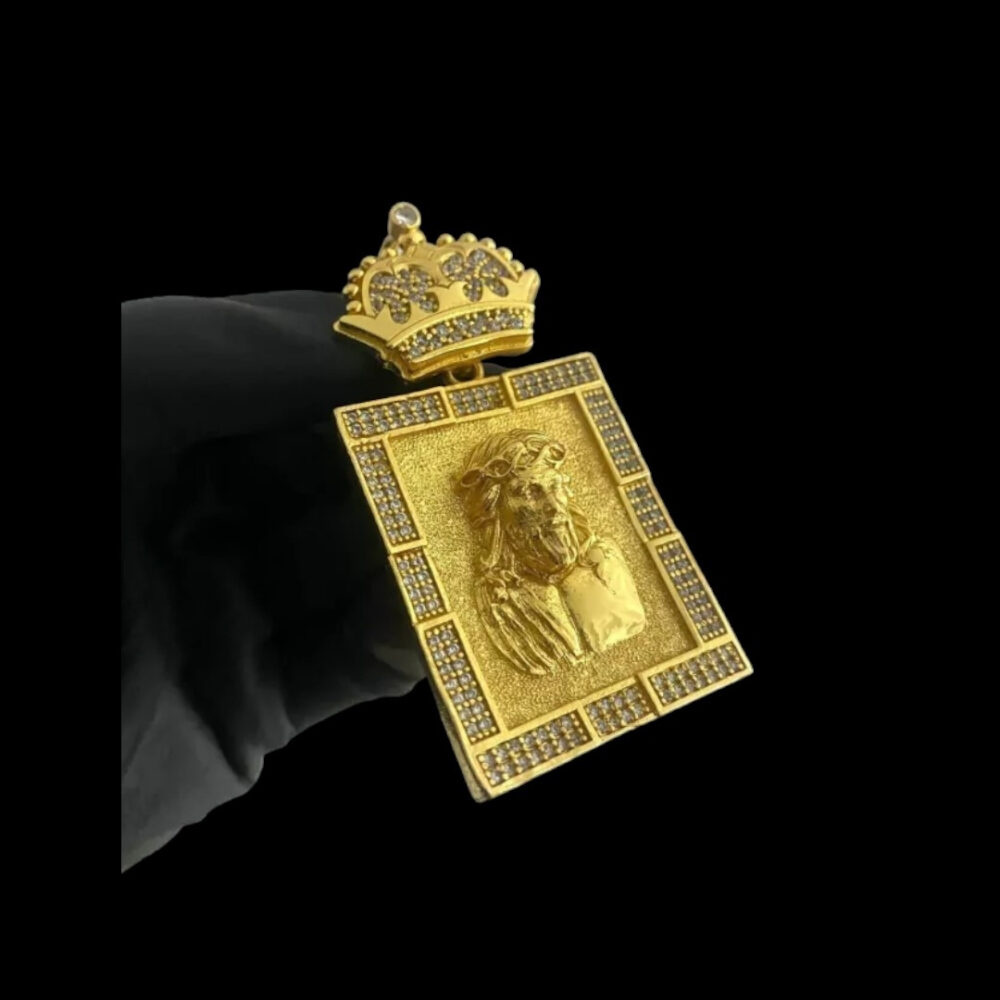 Pingente Jesus Cristo Quadrado (G) - Banhado A Ouro 18K - Imagem 3