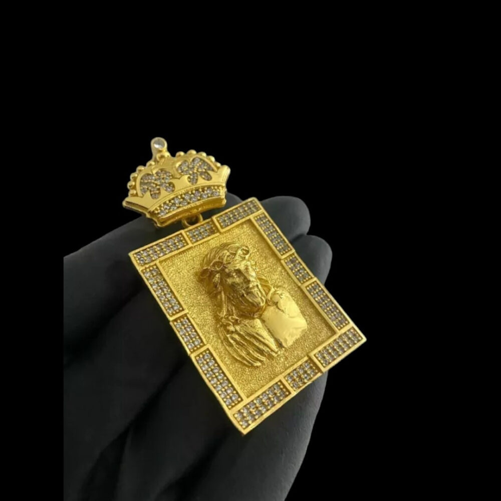 Pingente Jesus Cristo Quadrado (G) - Banhado A Ouro 18K - Imagem 2