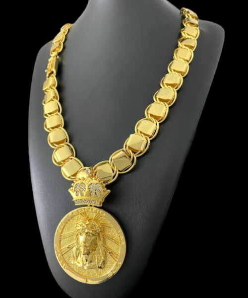 Cordão Dubai Supremo 18mm + Pingente Jesus - Banhado a Ouro