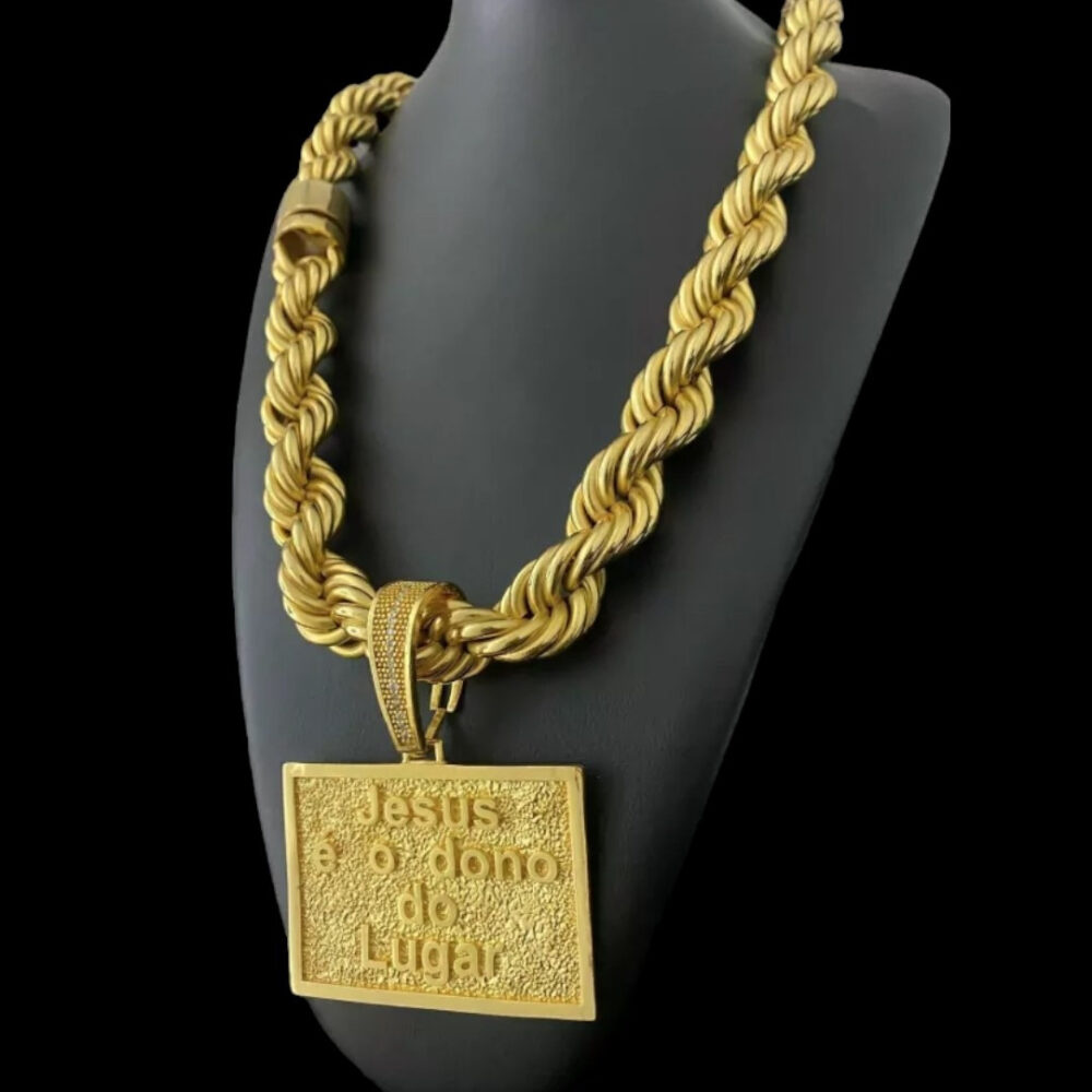 Cordão Baiano 18Mm + Pingente Jesus É O Dono Banhado A Ouro - Imagem 4