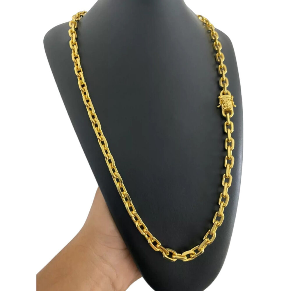 Cordão Cadeado 8Mm Fecho Mão Rezando - Banhado A Ouro 18K - Imagem 4