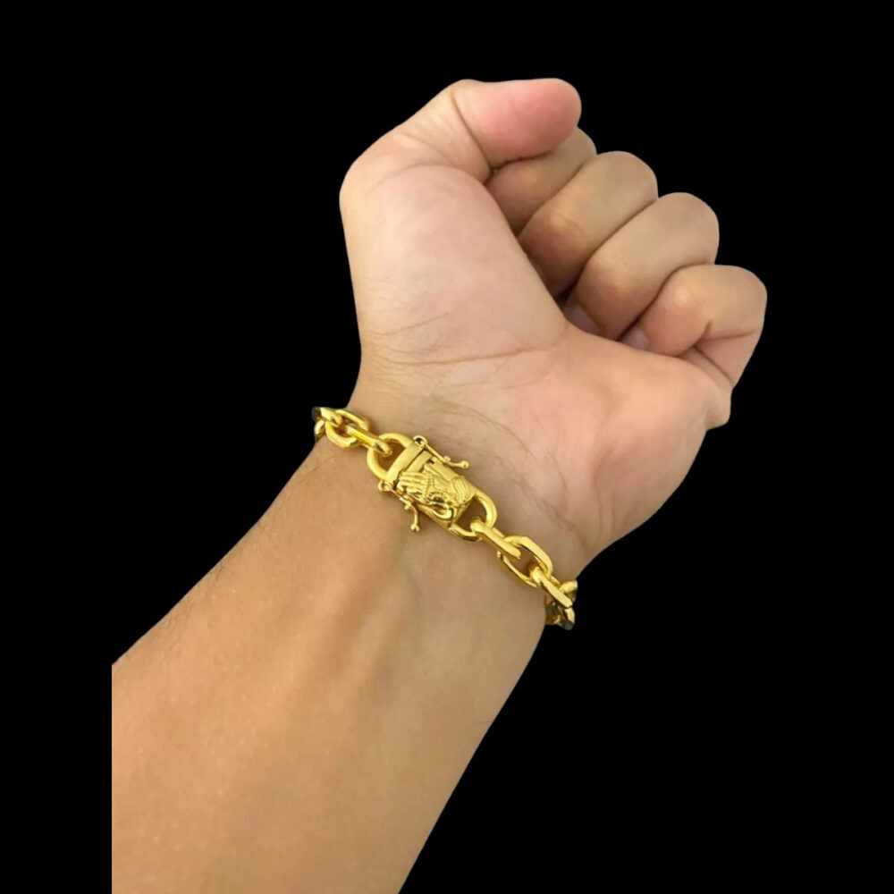 Pulseira Cadeado 8Mm Fecho Mão Rezando - Banhada A Ouro 18K