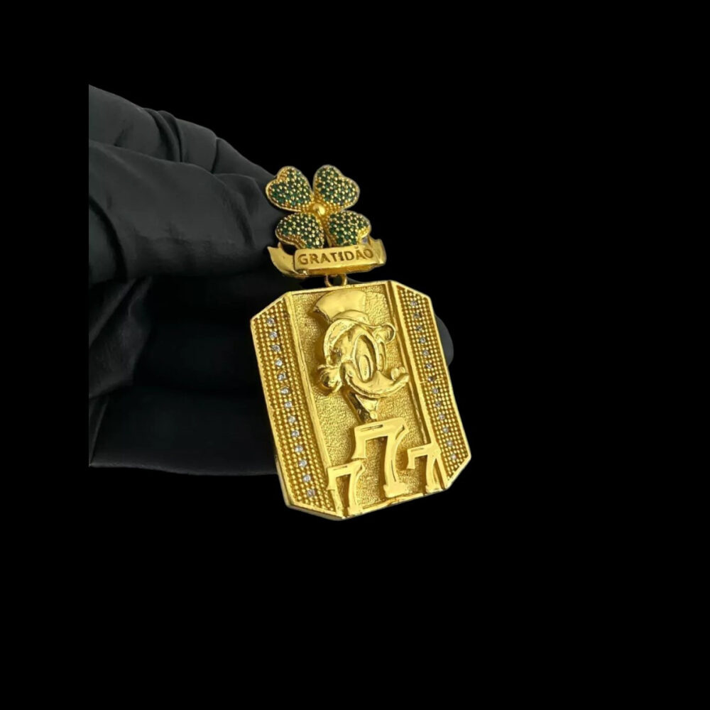 Pingente Tio 777 Trevo (G) - Banhado A Ouro 18K