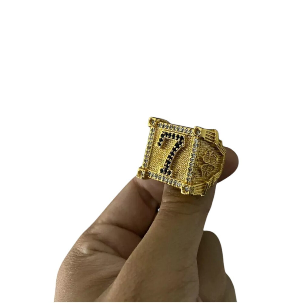 Anel Número 7 Cravejado Em Preto Ajustável - Banhado A Ouro - Imagem 3
