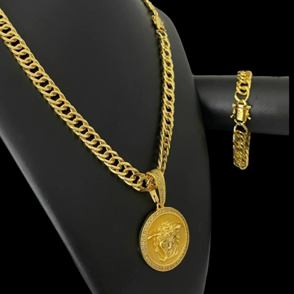 Kit Grumet 11Mm Pingente Medusa - Banhado A Ouro 18K