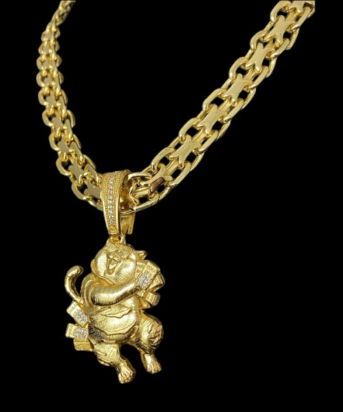 Cordão Cadeado Duplo 13mm + Pingente Tigrinho Banhado a Ouro