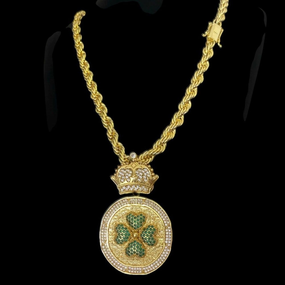Cordão Baiano 8Mm + Pingente Trevo - Banhado A Ouro 18K
