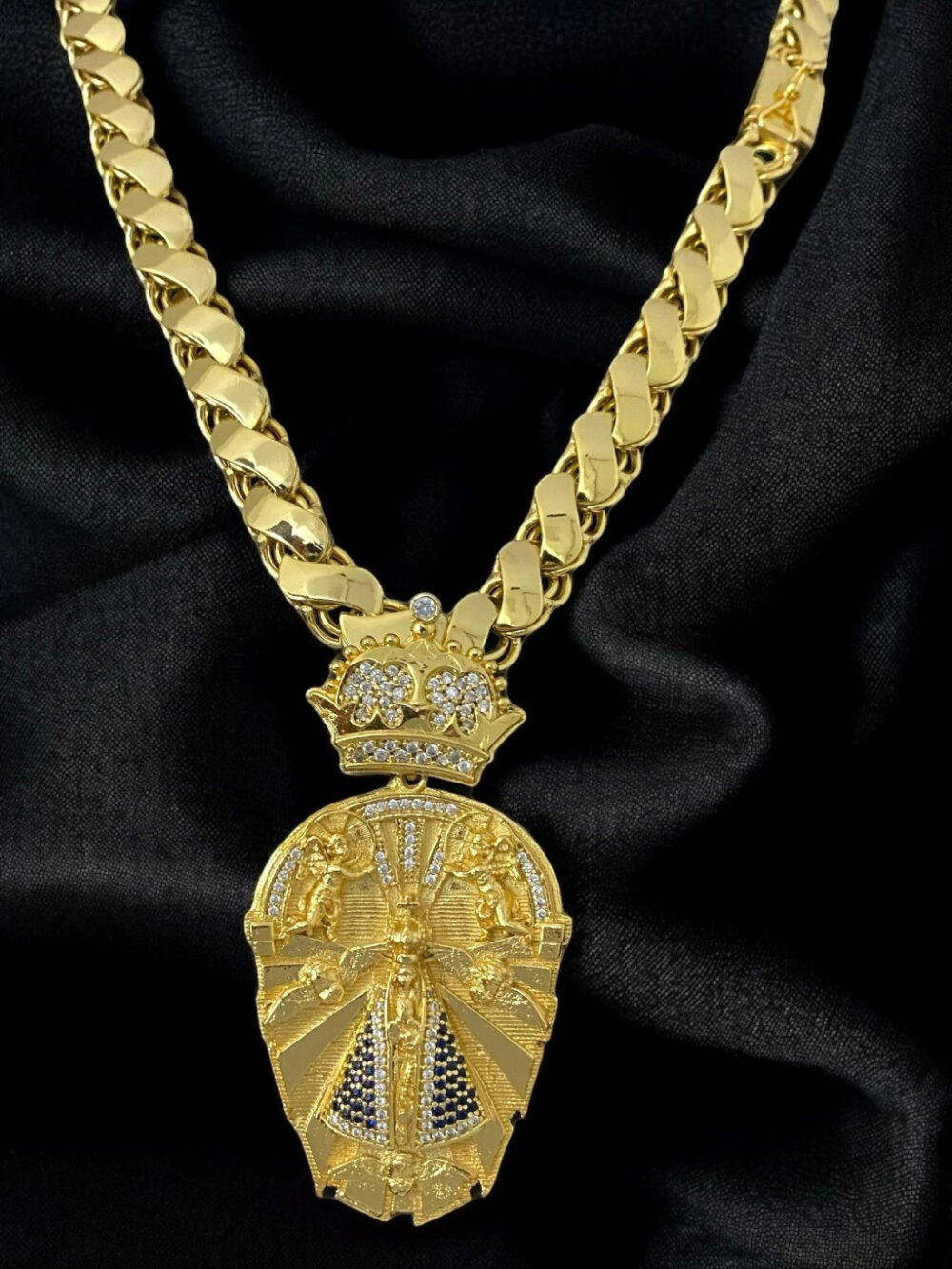 Cordão Friso S 13Mm + Pingente Santa Anjos - Banhado A Ouro