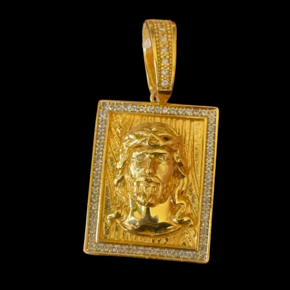 Pingente Jesus Quadrado Cravejado - Banhado A Ouro 18K