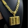 15348458388 Corrente 13Mm Friso S Fecho Gaveta Pingente Biblia Cravejado Banhado A Ouro 18K2