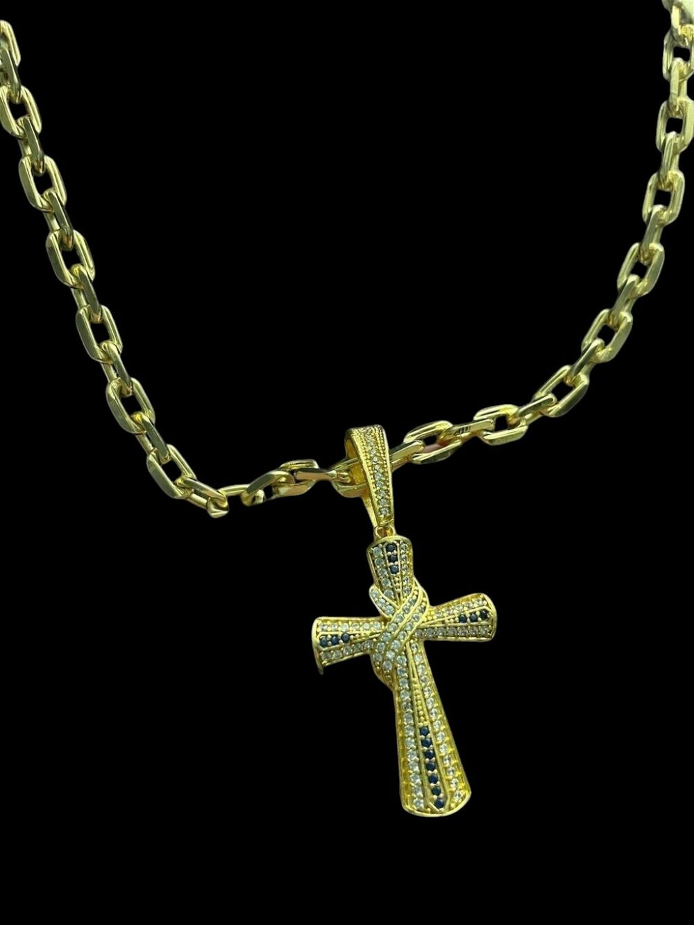 Cordão Cadeado 10Mm + Pingente Cruz Cravejada Banhado A Ouro - Imagem 4