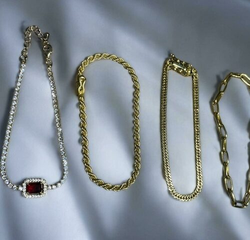 Kit Feminino Pulseiras 3mm + Pedra Vermelha Banhado Ouro