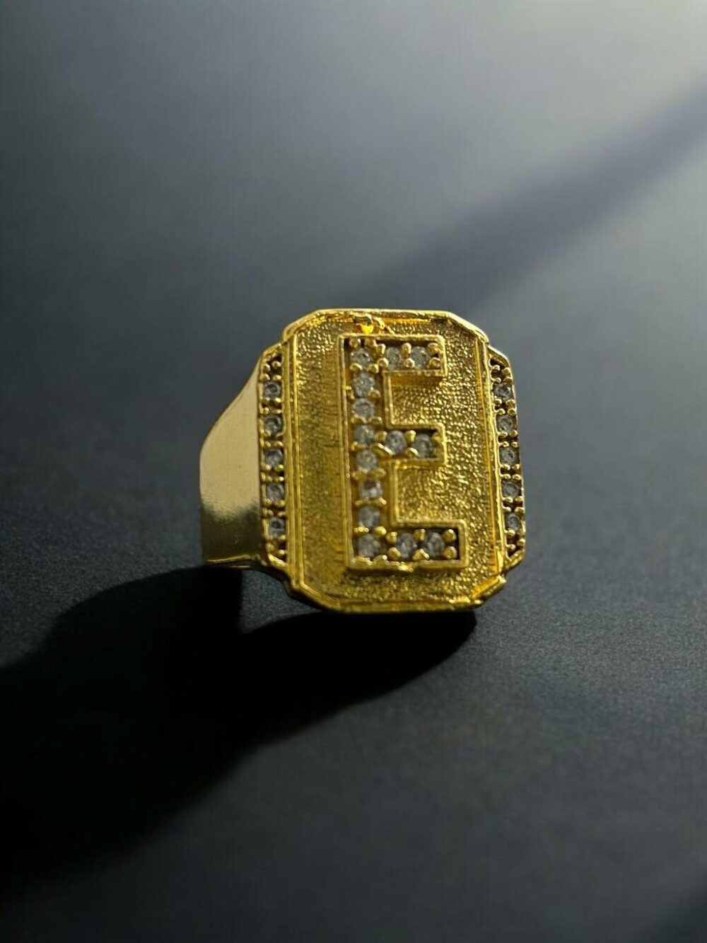 Anel Letras Cravejadas Ajustável Banhado A Ouro 18K Luxo - Imagem 7