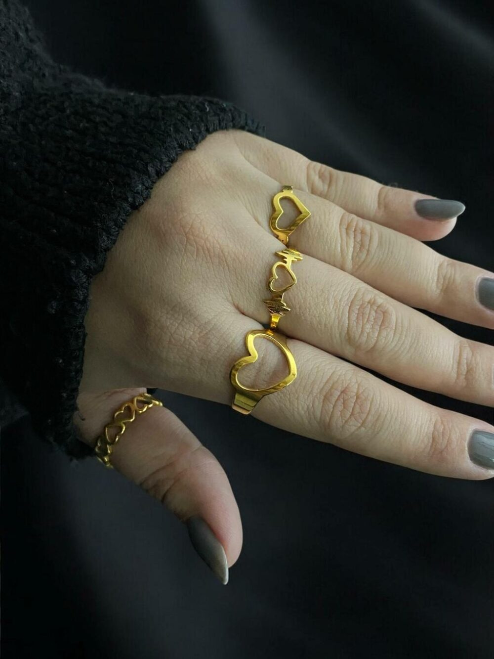 Kit Feminino Com 4 Anéis Corações Banhado A Ouro 18K - Imagem 3