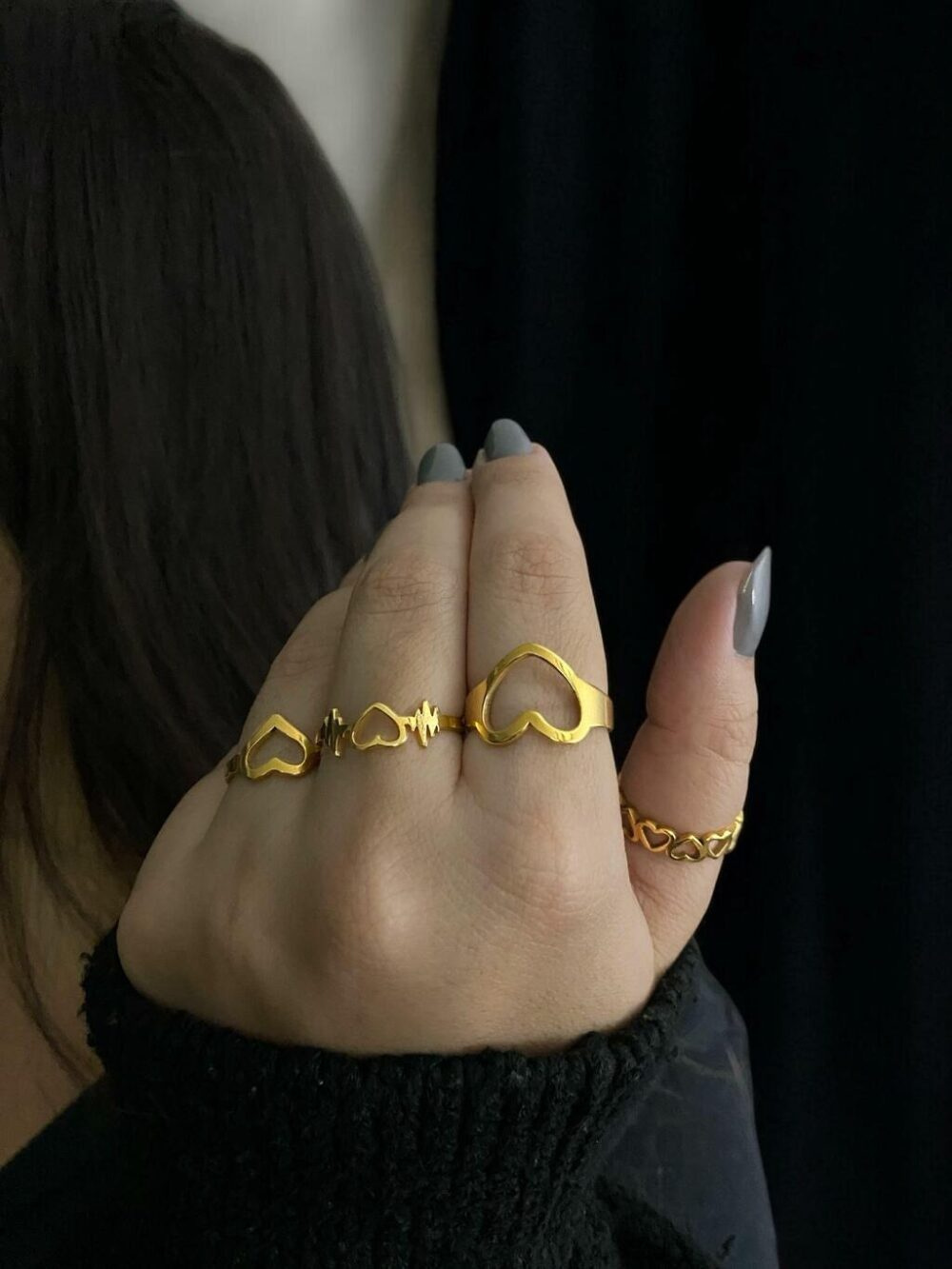 Kit Feminino Com 4 Anéis Corações Banhado A Ouro 18K - Imagem 2