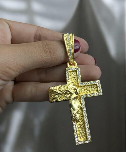 Pingente Cruz Rosto Jesus Cristo Cravejada G Banhado Ouro