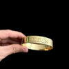Bracelete 20Mm Deus Banhado A Ouro 18K Preto