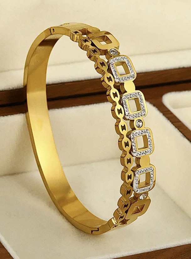 Bracelete Cravejado Banhado A Ouro 18K P