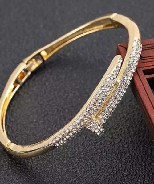 Bracelete Cravejado Feminino - Banhado a Ouro 18k