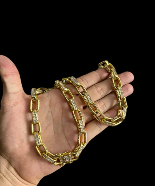Cordão Cravejado Cadeado 10mm - Banhado a Ouro 18k