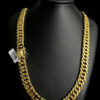 Cordao Grumet 15Mm Fecho Mao Rezando Banhado A Ouro 18K Preto