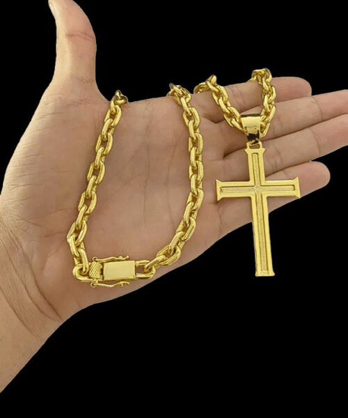 Corrente Cadeado (8mm) + Pingente Cruz - Banhado a Ouro 18k