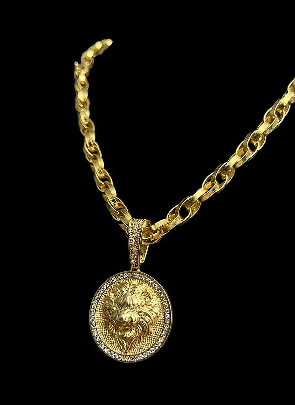 Cordao Trancado 8Mm Pingente Leao Banhado A Ouro 18K2