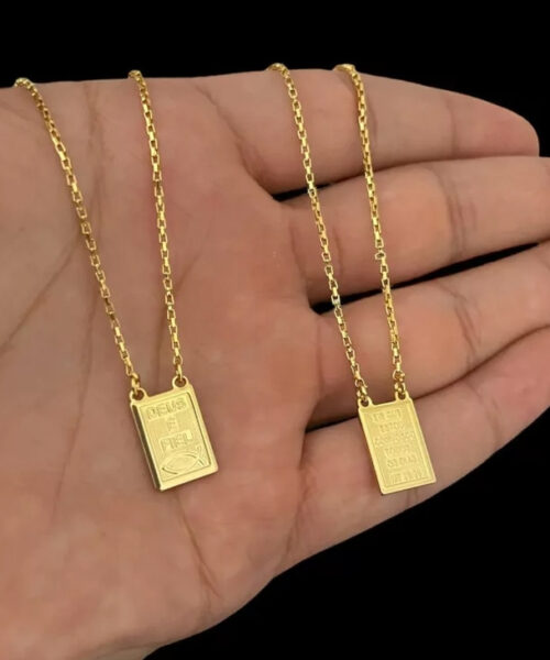 Escapulário Tijolinho 1mm Deus É Fiel Banhado A Ouro 18k