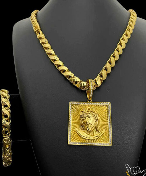 Kit Corrente Friso s Dupla Face (8mm) + Pulseira + Pingente Rosto de Cristo - Banhado a Ouro 18k