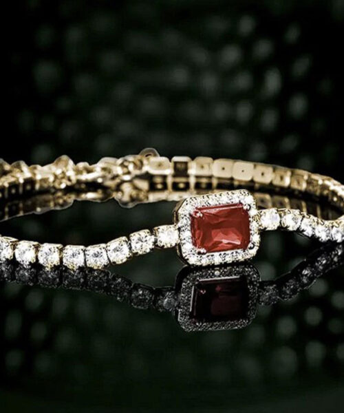 Pulseira Feminina Cravejada Em Pedras Vermelha - Banhada a Ouro 18k