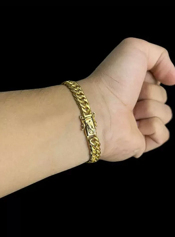 Pulseira Grumet 10Mm Fecho Mao Orando Banhado A Ouro 18K Preto
