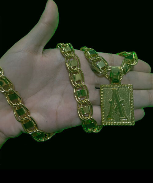 Cordão 15mm Dubai + Pingente Letra - Banhado A Ouro 18k