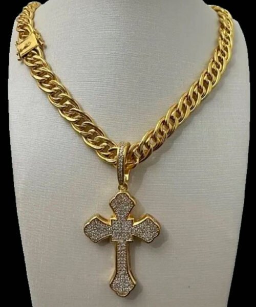 Cordão 10mm Romano Feminino + Pingente Cruz - Banhado a ouro 18k