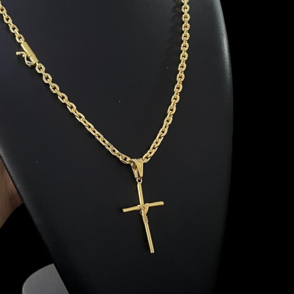 Kit Cadeado 4Mm + Cruz Amarrada Banhado A Ouro 18K - Imagem 3