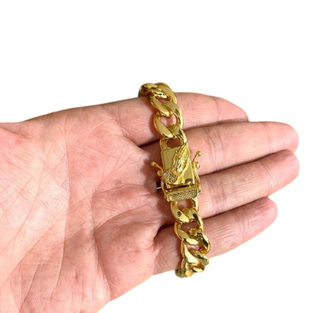 Pulseira Pit Bull 13Mm Mão Oração Banhado A Ouro 18K - Imagem 3