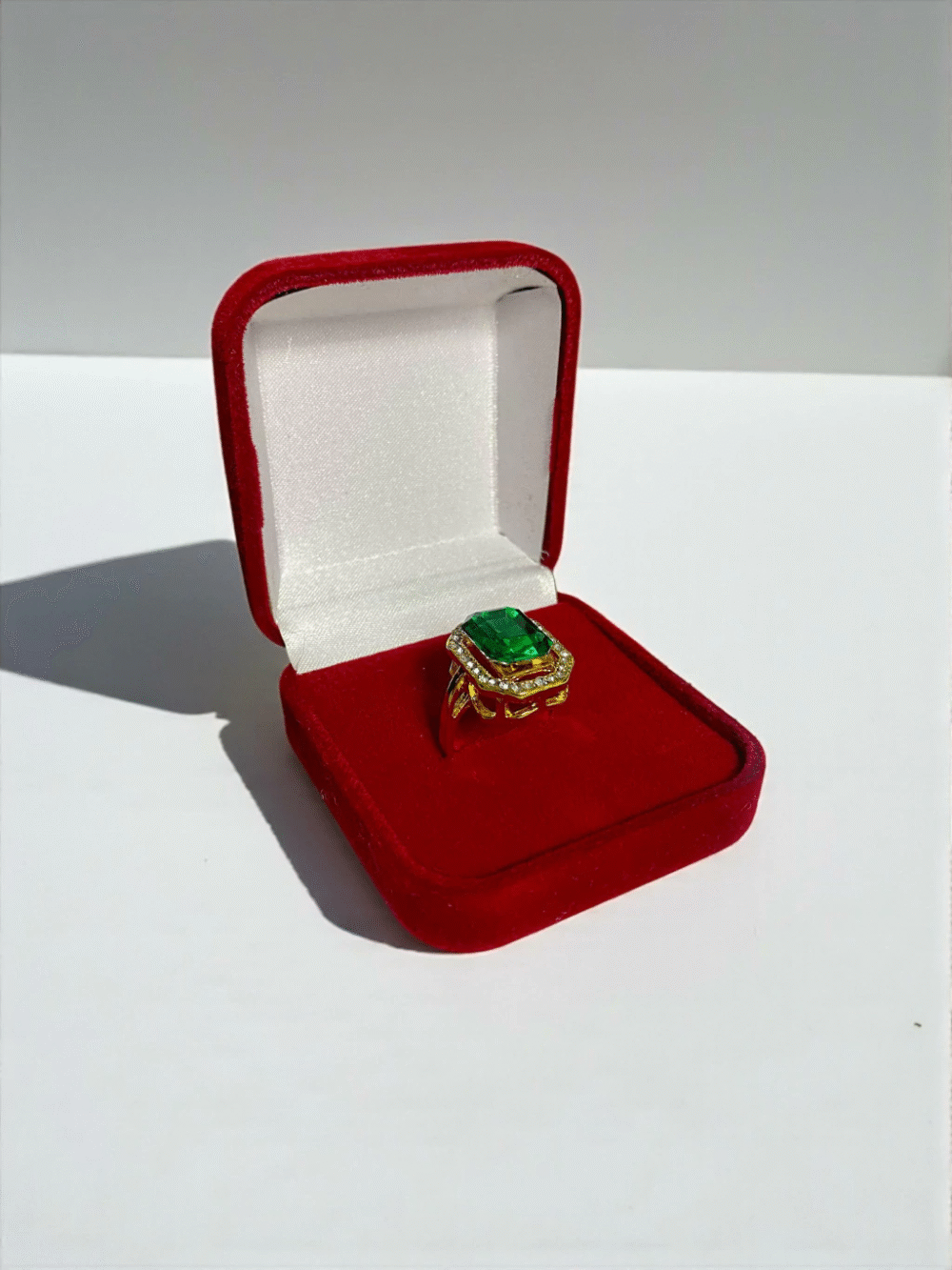 Anel Craveja Pedra Verde Ajustável - Banhado A Ouro 18K - Imagem 2