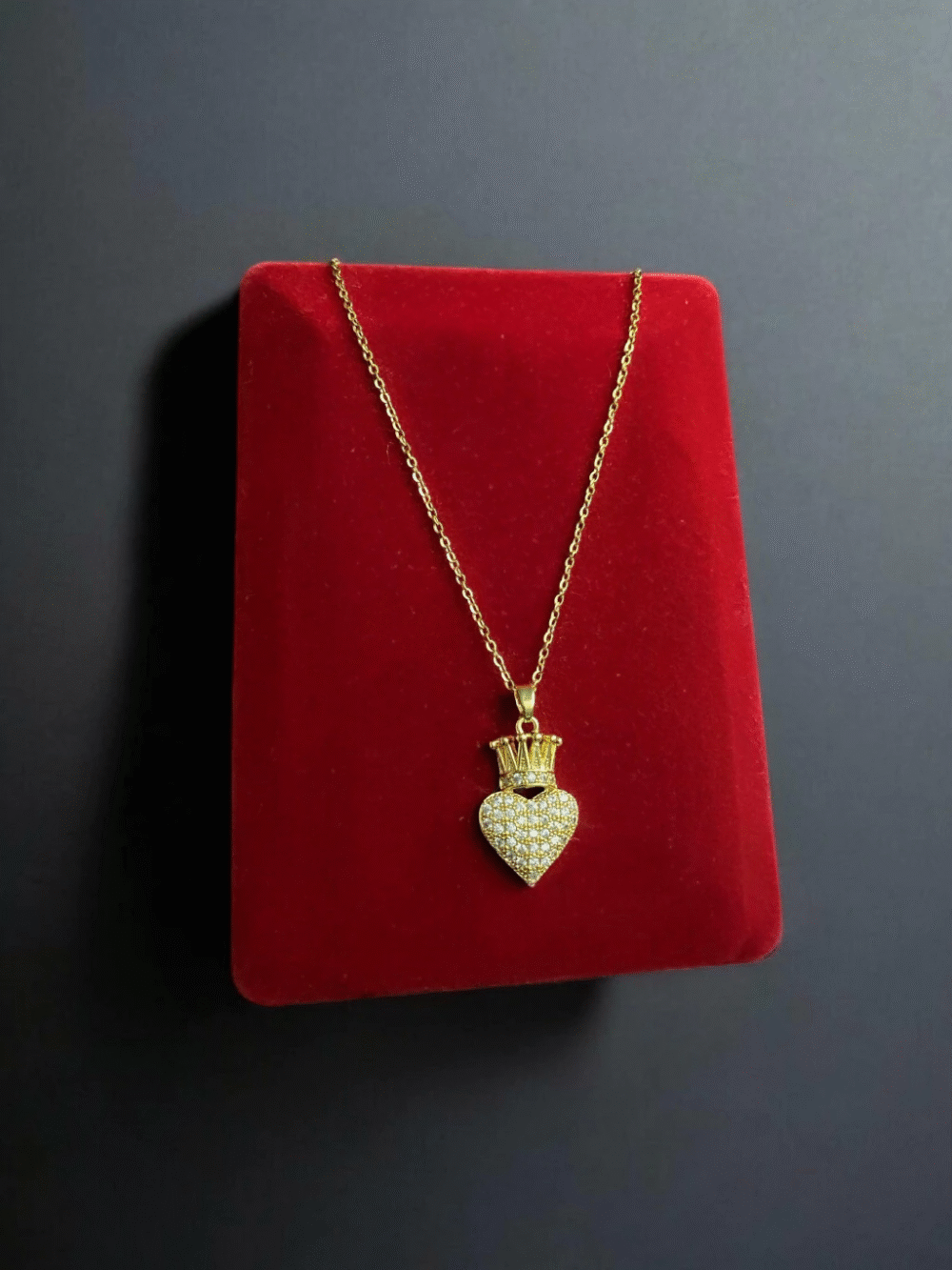 Cordão Feminino Pingente Coração Coroa 1Mm - Banhado A Ouro - Imagem 4